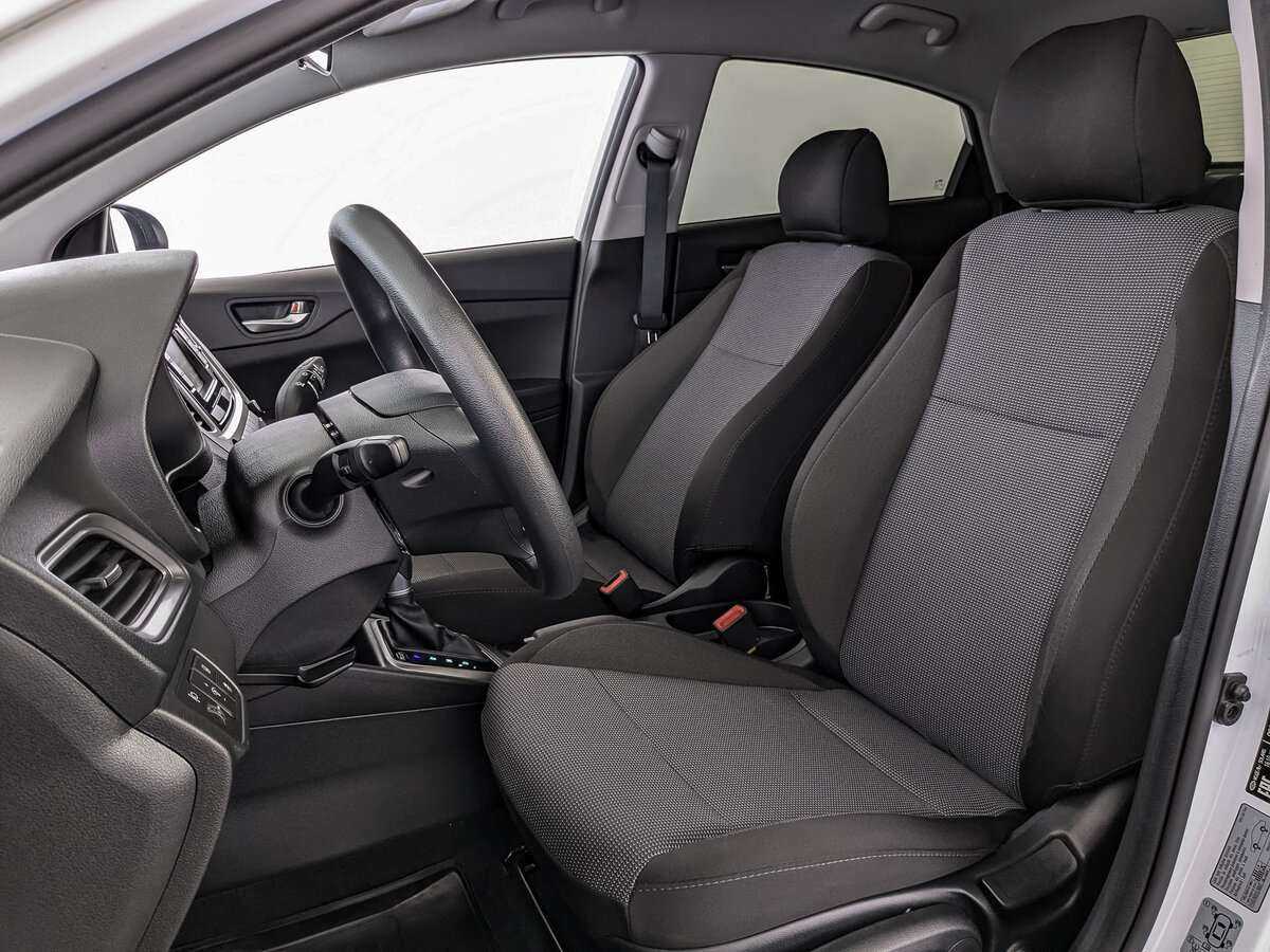 Hyundai Solaris с пробегом — 2020 год. Фото: #19