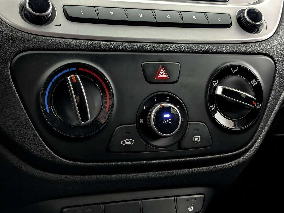 Hyundai Solaris с пробегом — 2020 год. Фото: #20