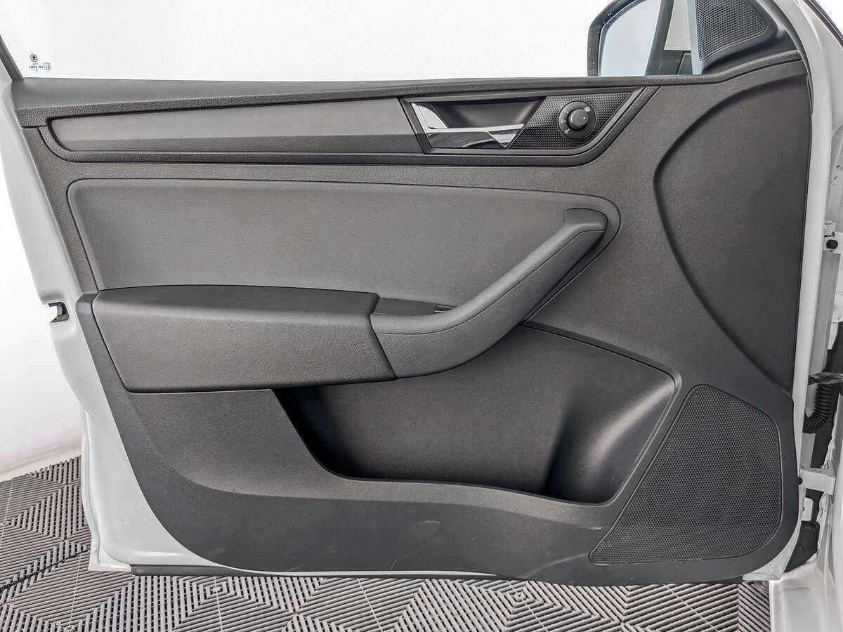 Skoda Rapid с пробегом — 2018 год. Фото: #14