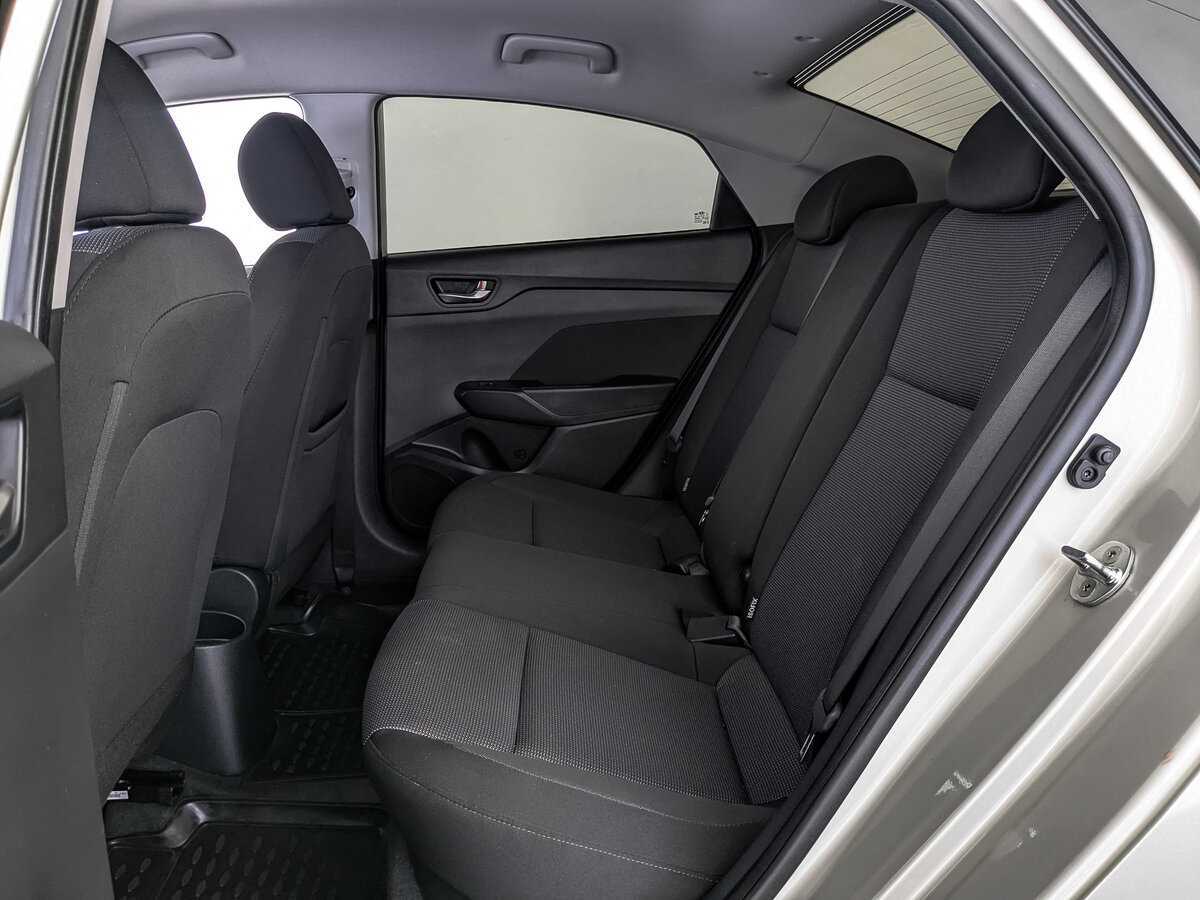 Hyundai Solaris с пробегом — 2019 год. Фото: #17