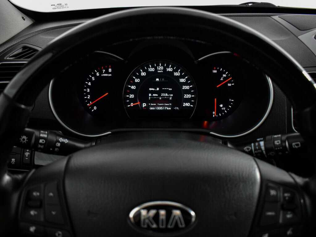 Kia Sorento с пробегом — 2017 год. Фото: #21