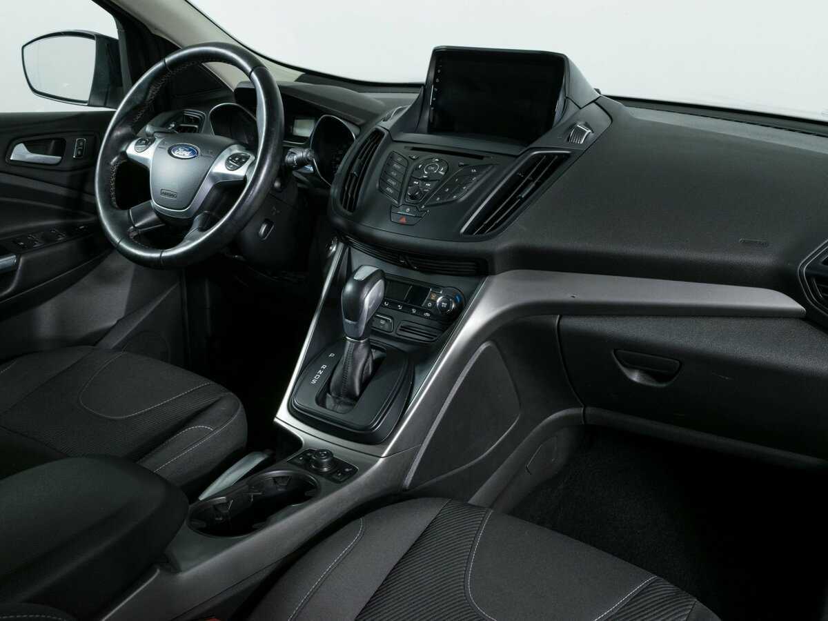 Ford Kuga с пробегом — 2014 год. Фото: #7