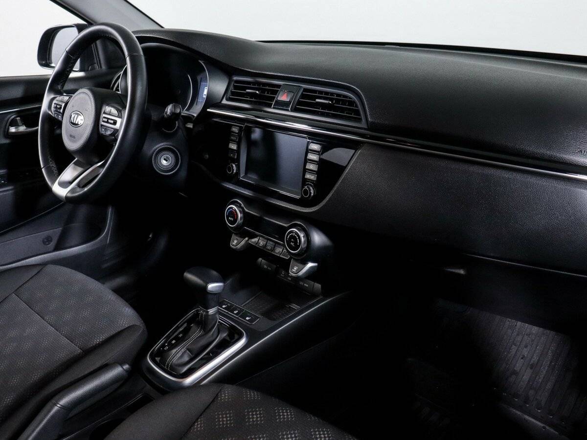 Kia Rio с пробегом — 2020 год. Фото: #8