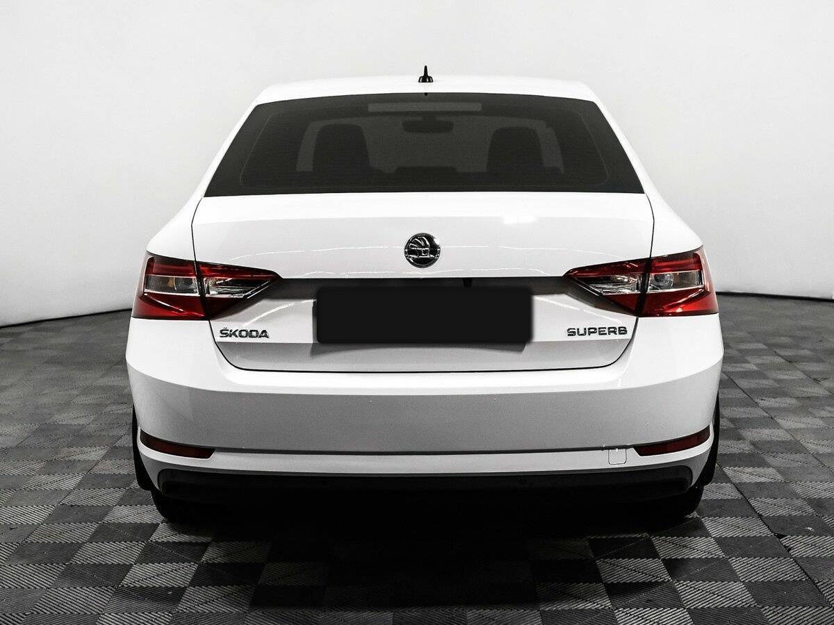 Skoda Superb с пробегом — 2016 год. Фото: #5