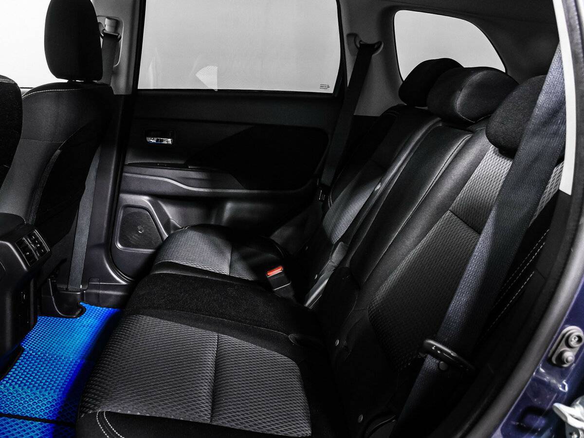 Mitsubishi Outlander с пробегом — 2019 год. Фото: #11