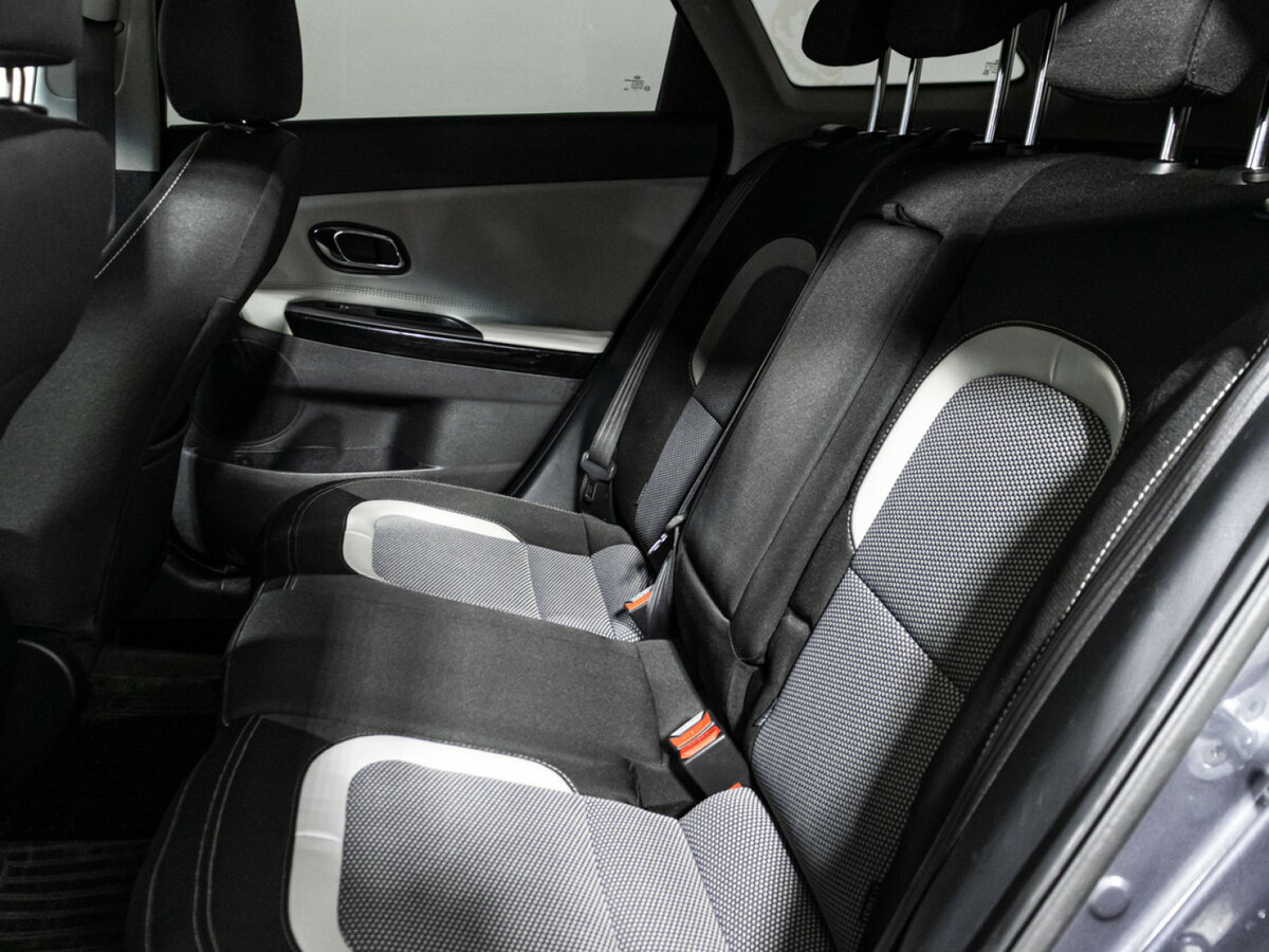 Kia Ceed с пробегом — 2015 год. Фото: #9
