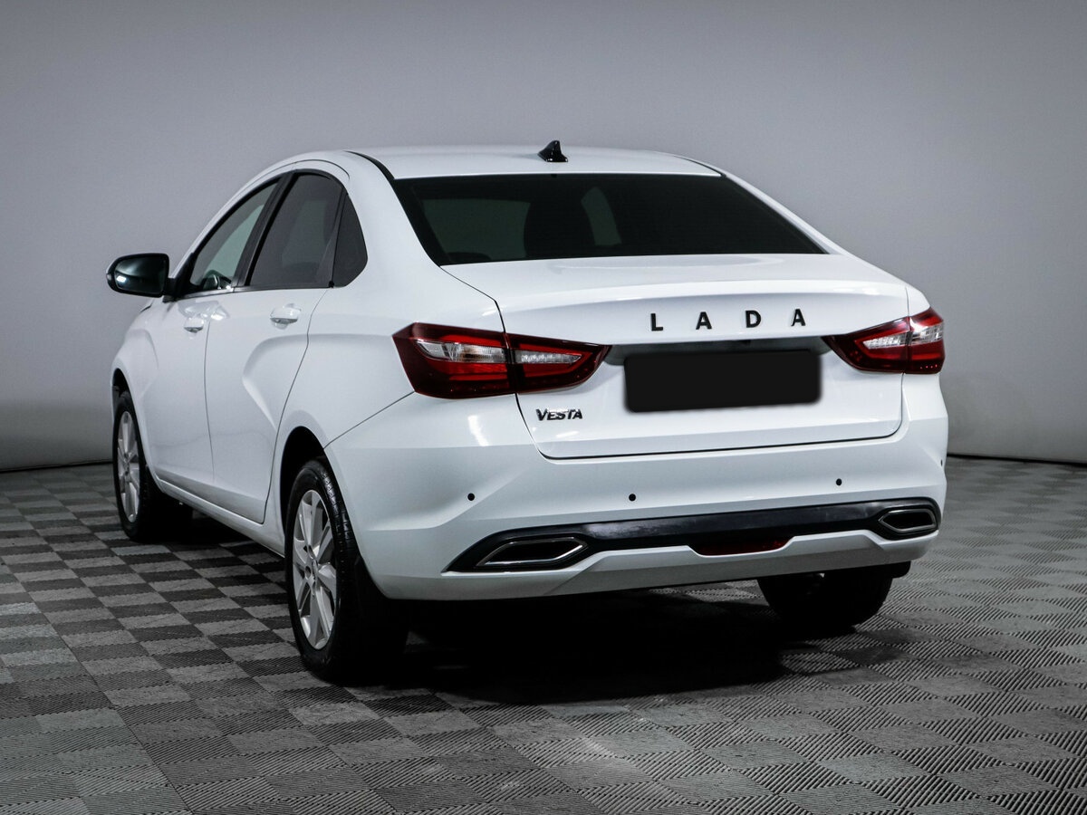 Lada (ВАЗ) Vesta с пробегом — 2023 год. Фото: #5