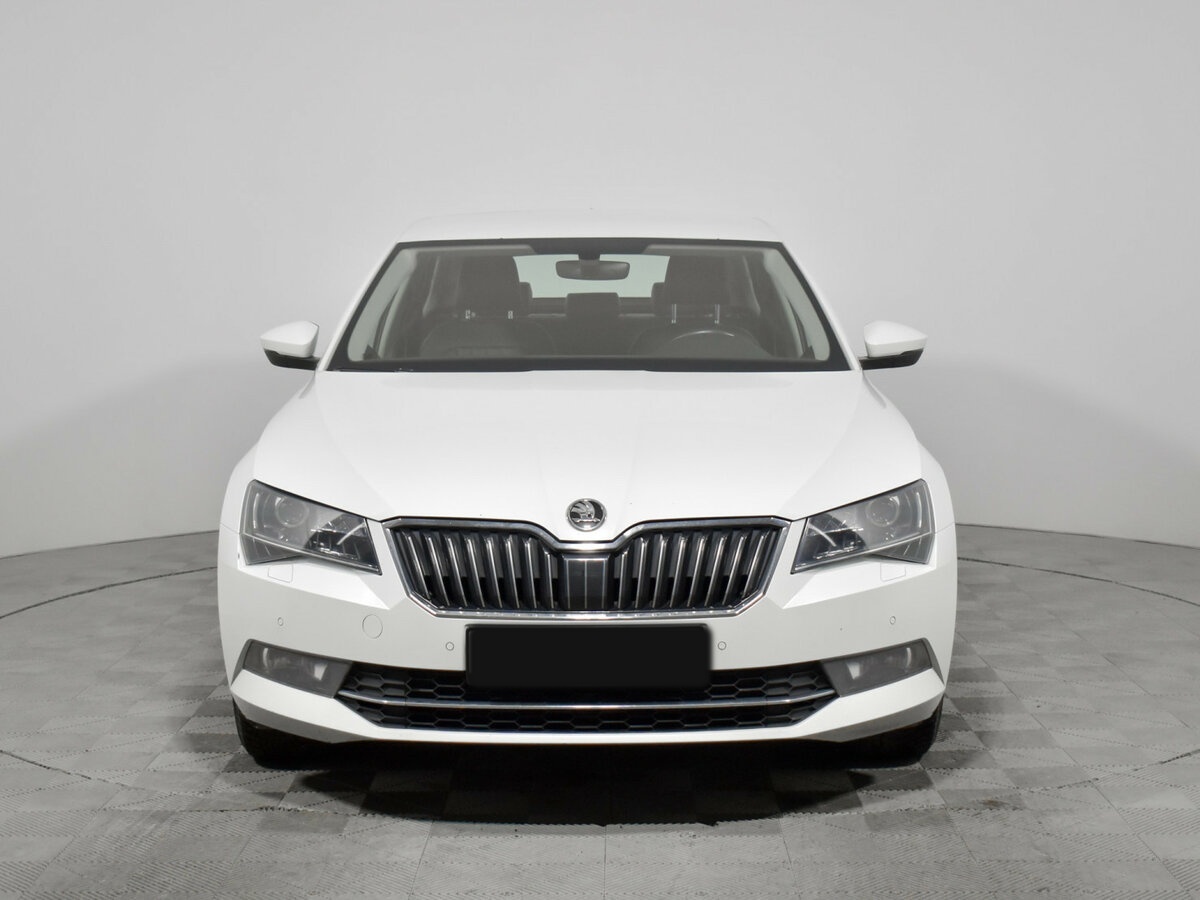 Skoda Superb с пробегом — 2018 год. Фото: #1