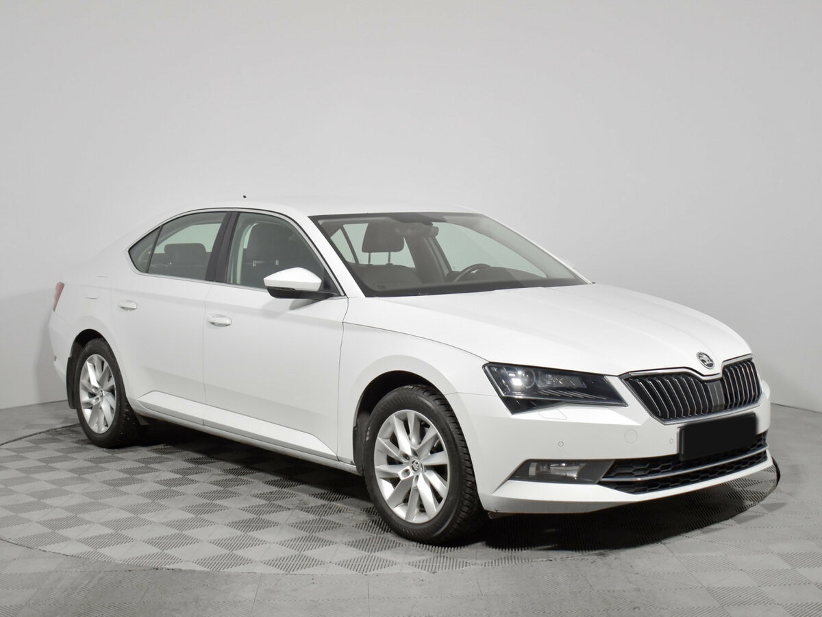 Skoda Superb с пробегом — 2018 год. Фото: #2
