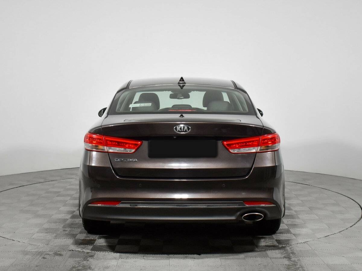 Kia Optima с пробегом — 2017 год. Фото: #4