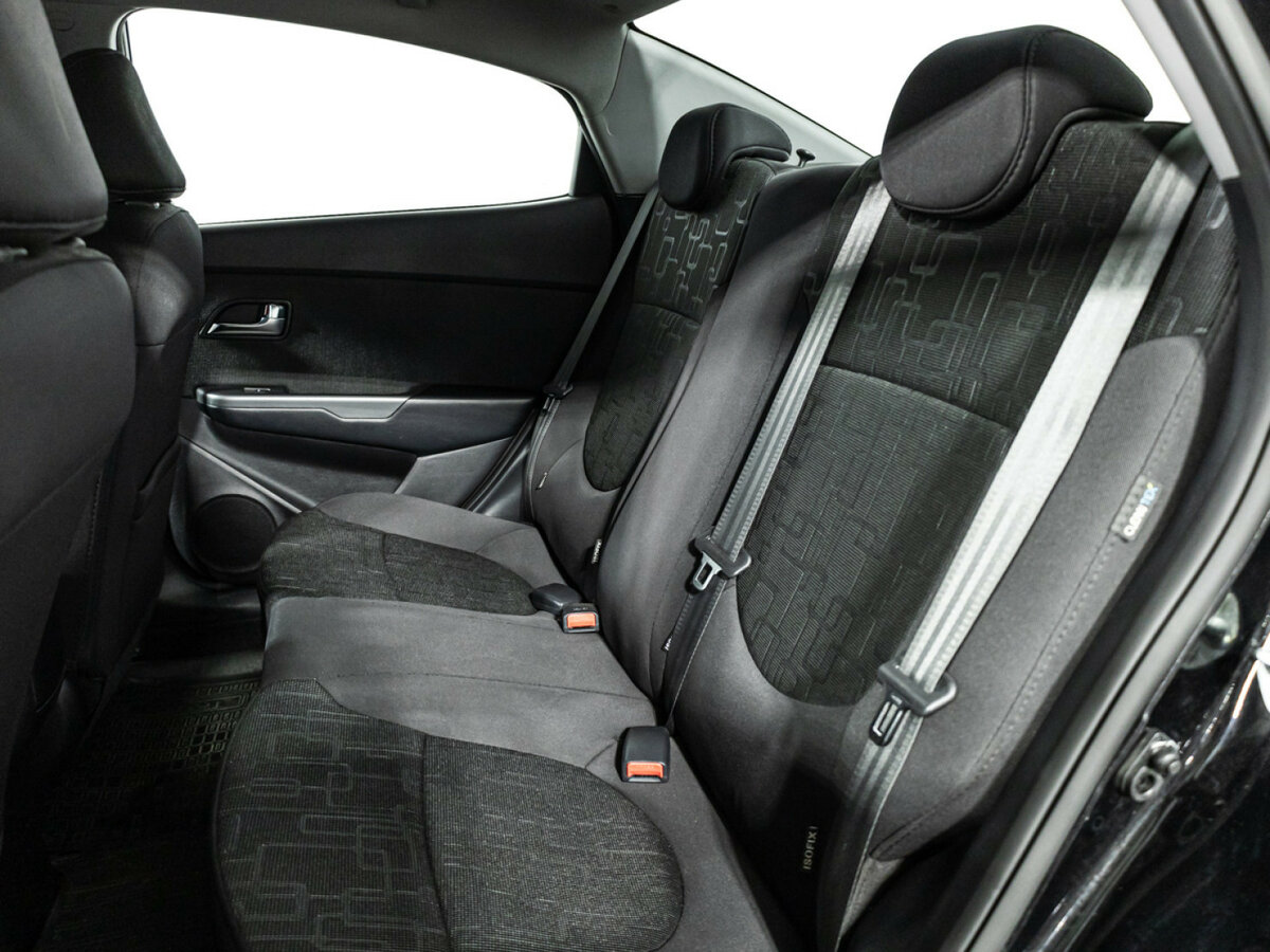 Kia Rio с пробегом — 2016 год. Фото: #9