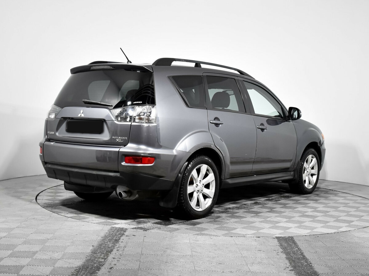Mitsubishi Outlander с пробегом — 2012 год. Фото: #3