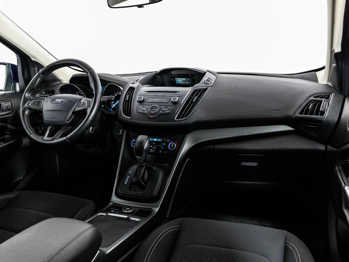 Ford Kuga с пробегом — 2017 год. Фото: #6