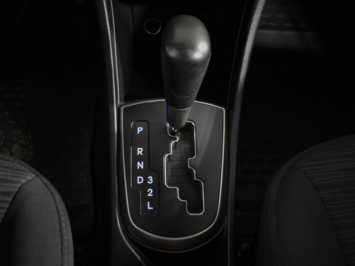 Hyundai Solaris с пробегом — 2015 год. Фото: #14