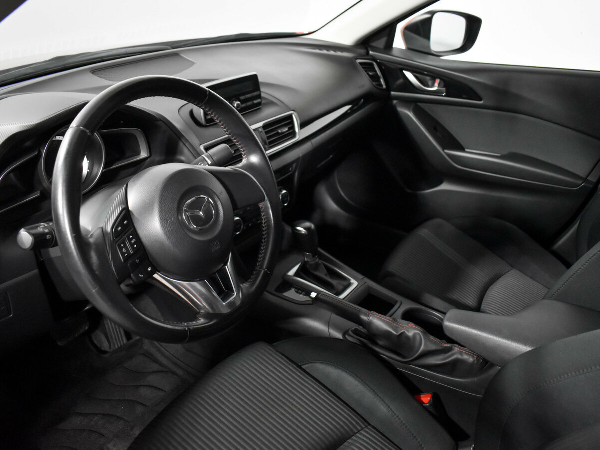 Mazda 3 с пробегом — 2013 год. Фото: #7