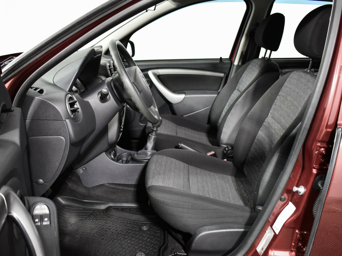 Renault Duster с пробегом — 2013 год. Фото: #9