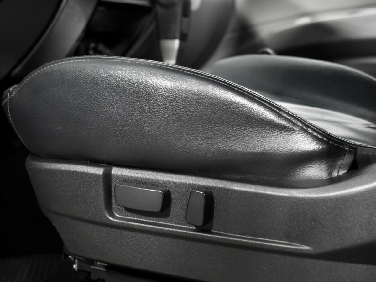 Mitsubishi Pajero Sport с пробегом — 2013 год. Фото: #7